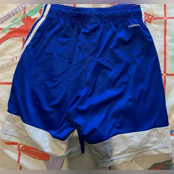Addidas shorts - Picture 2 of 2